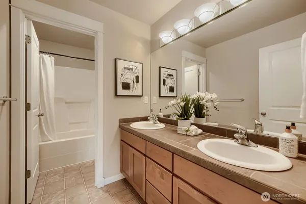 $1,830,000 | 2972 Northeast Marquette Way, Issaquah, WA 98029