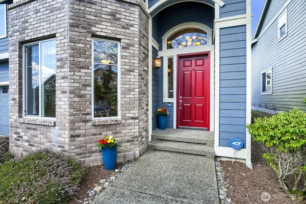 $1,830,000 | 2972 Northeast Marquette Way, Issaquah, WA 98029