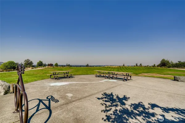 $1,830,000 | 2972 Northeast Marquette Way, Issaquah, WA 98029