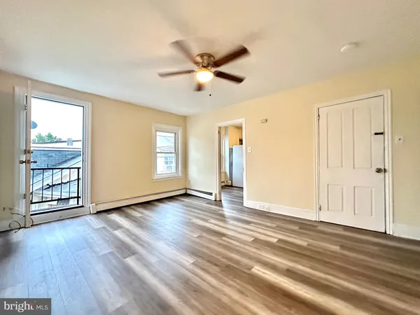 $1,600 | 914 Swede Street, Unit 3, Norristown, PA 19401
