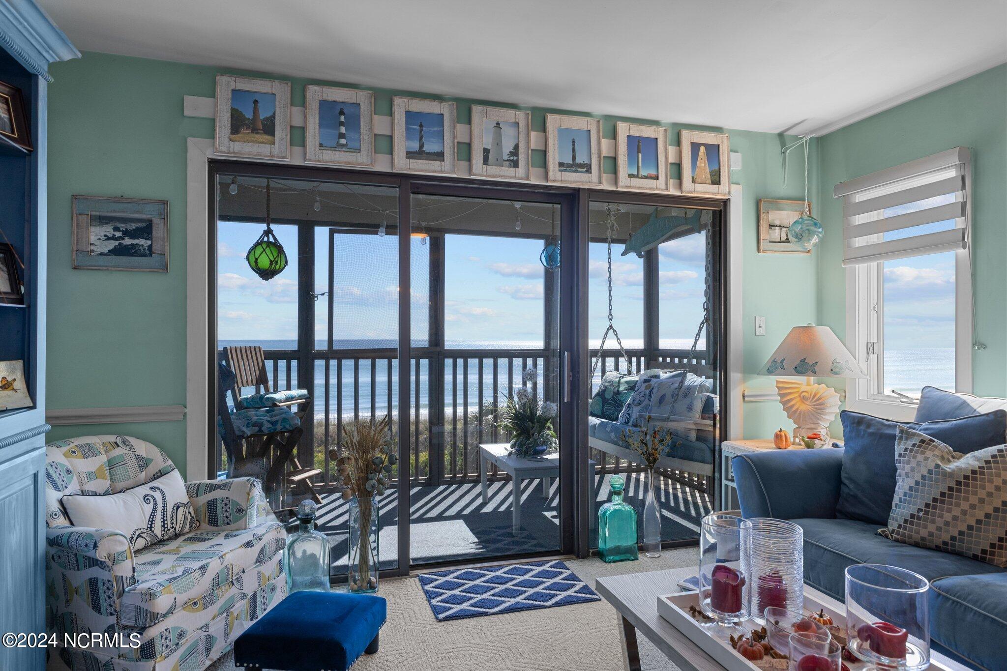 497 Salter Path Road, Unit B22 Pine Knoll Shores, NC 28512 - Photo 11 of 36 Living Room