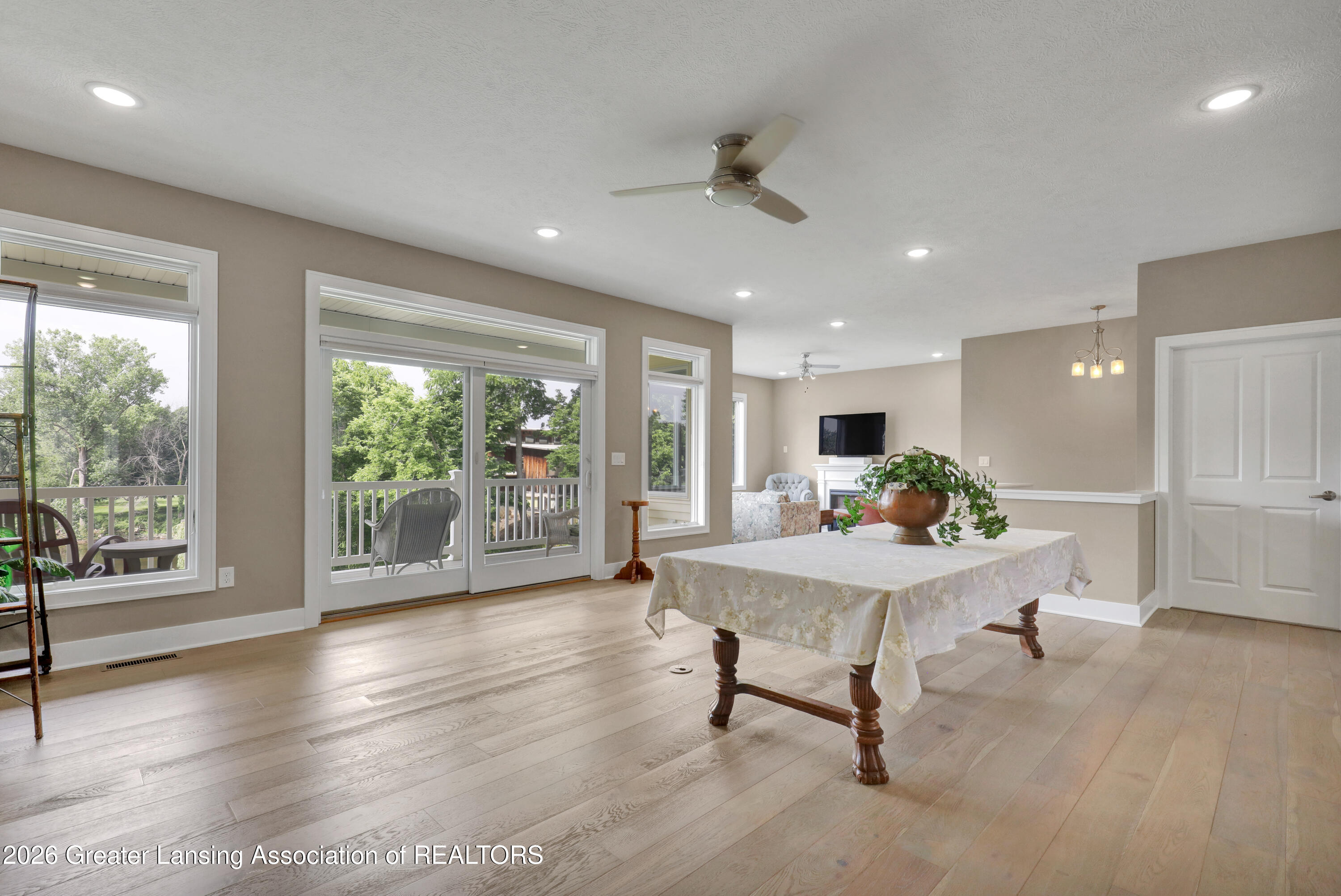 412 East Washington Street Dimondale, MI 48821 - Photo 6 of 43 Dining Area