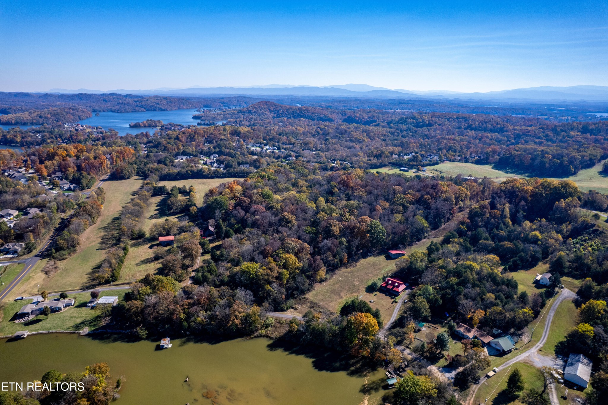 3070 West Fork Road Loudon, TN 37774 - Photo 43 of 48 view of city and mountain
