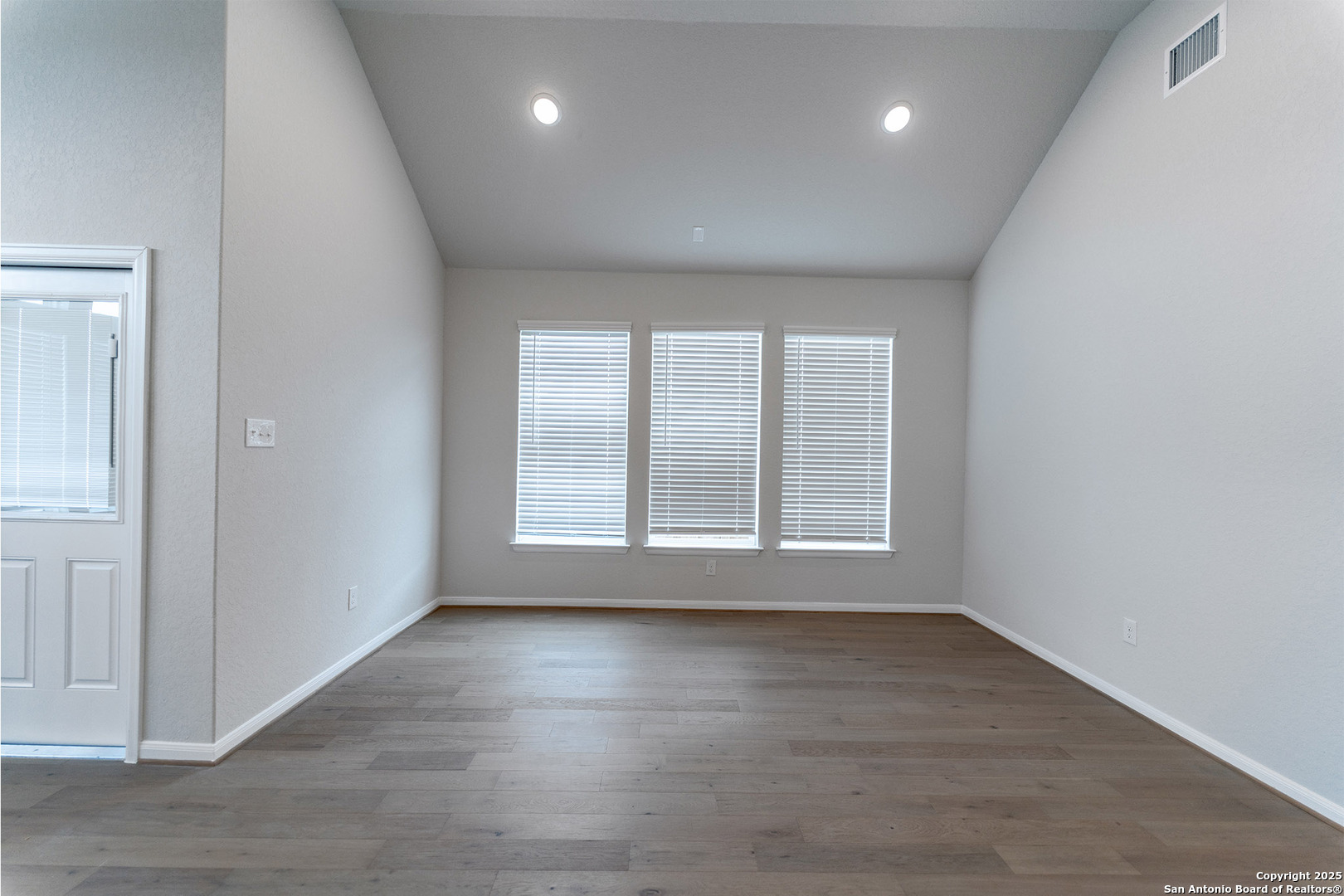 175 Hazel Way Mico, TX 78056 - Photo 2 of 17