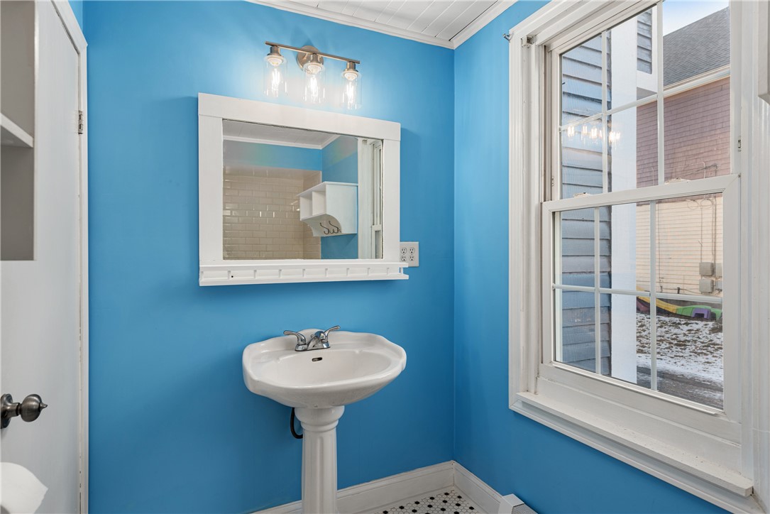 383 Providence Street Woonsocket, RI 02895 - Photo 20 of 30 Gallery Image 20