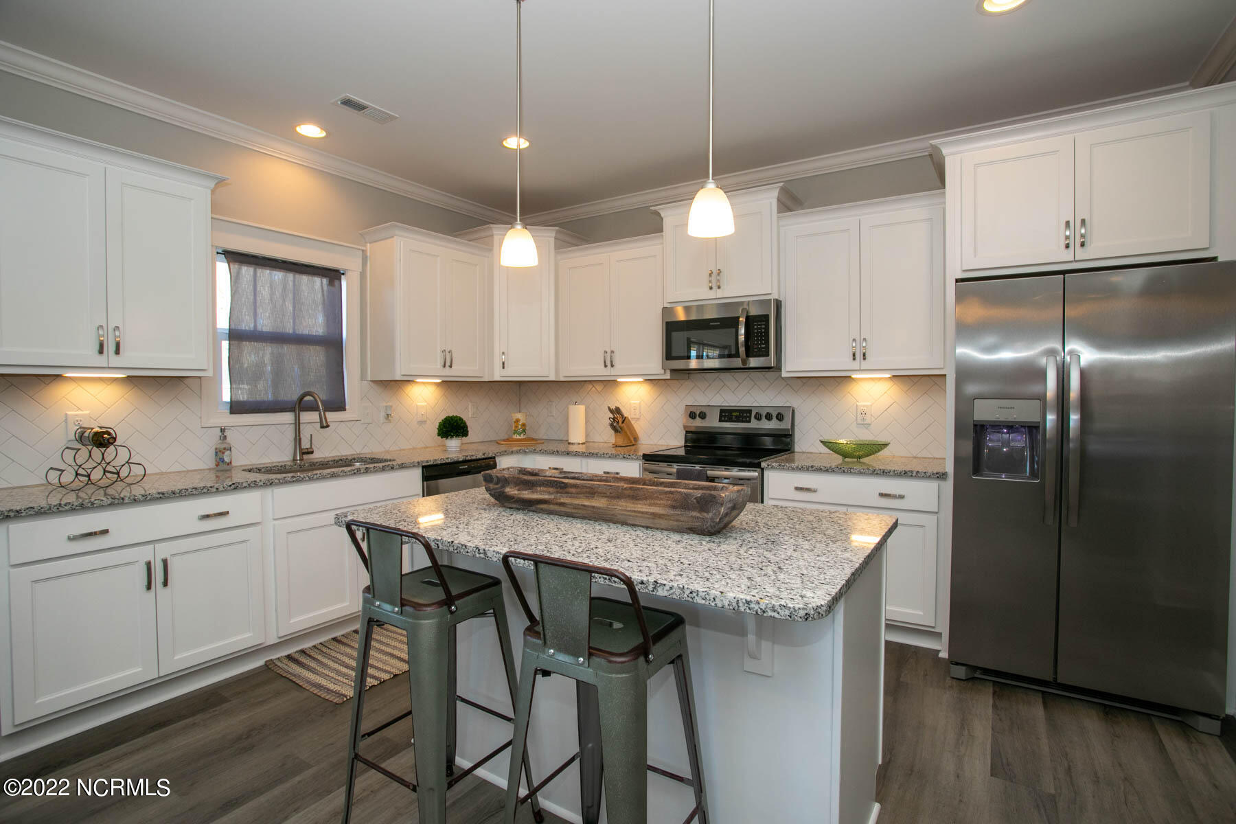 522 Abbey Road Carthage, NC 28327 - Photo 10 of 32 kitchen5