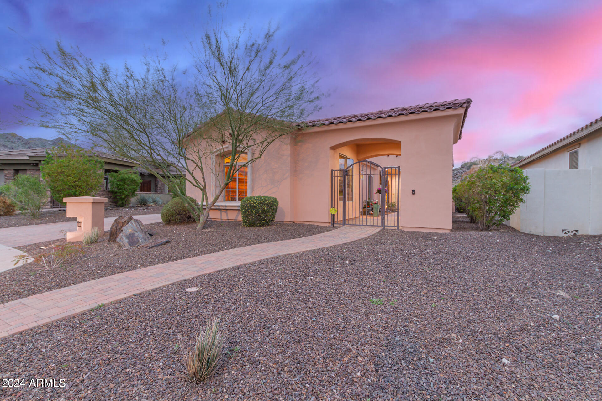 107 East Summerside Road Phoenix, AZ 85042 - Photo 25 of 51 CURB looking at COURTYARD
