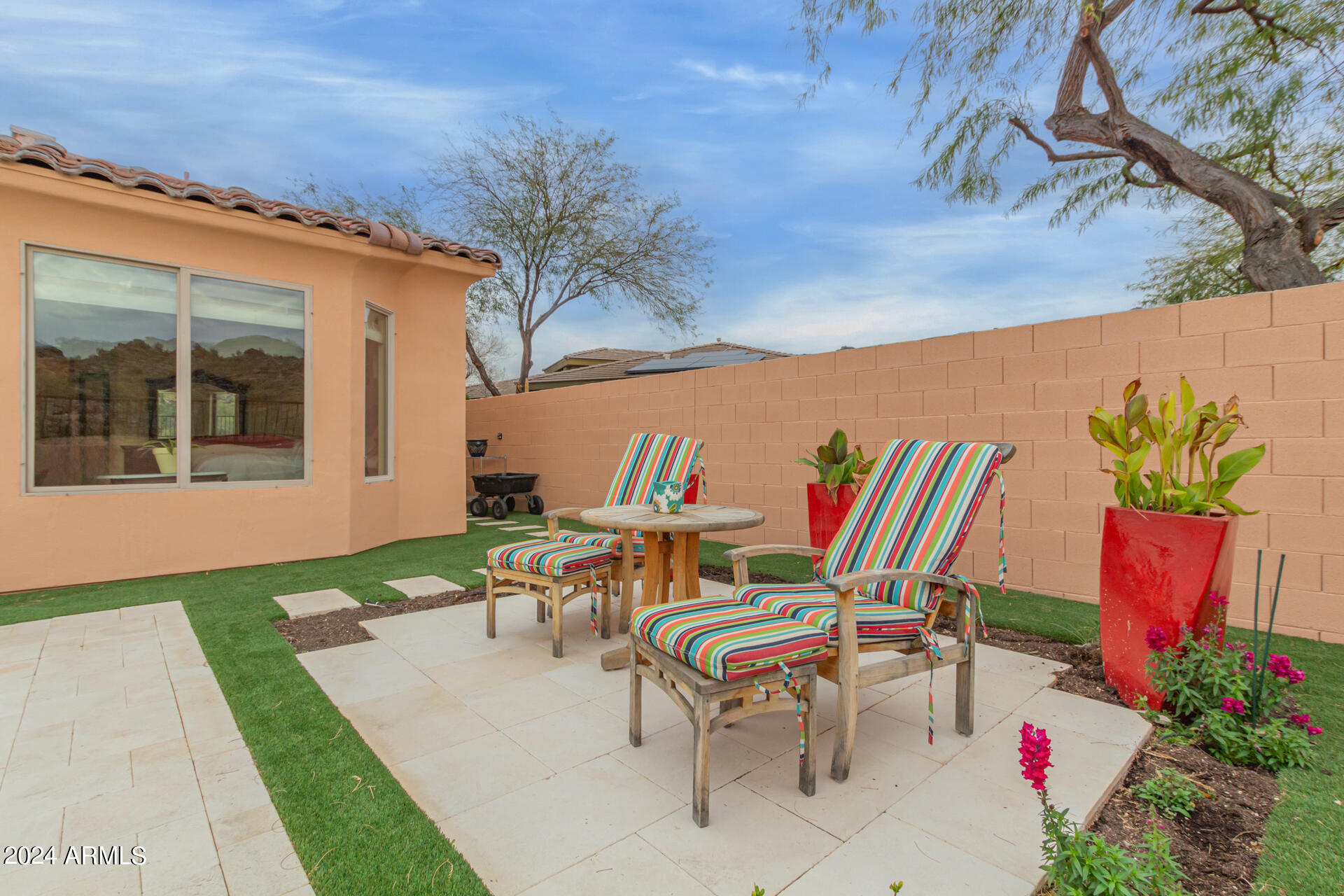 107 East Summerside Road Phoenix, AZ 85042 - Photo 44 of 51 READY for a SPA!