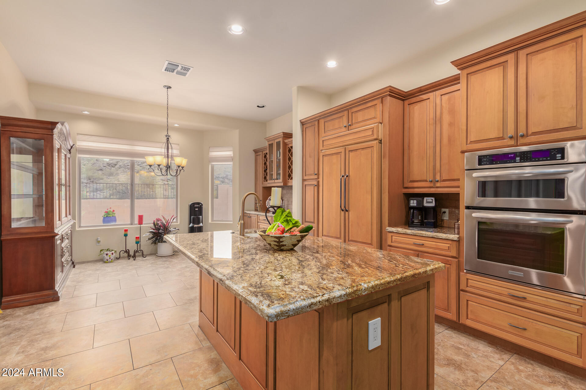 107 East Summerside Road Phoenix, AZ 85042 - Photo 10 of 51 KITCHEN + NOOK