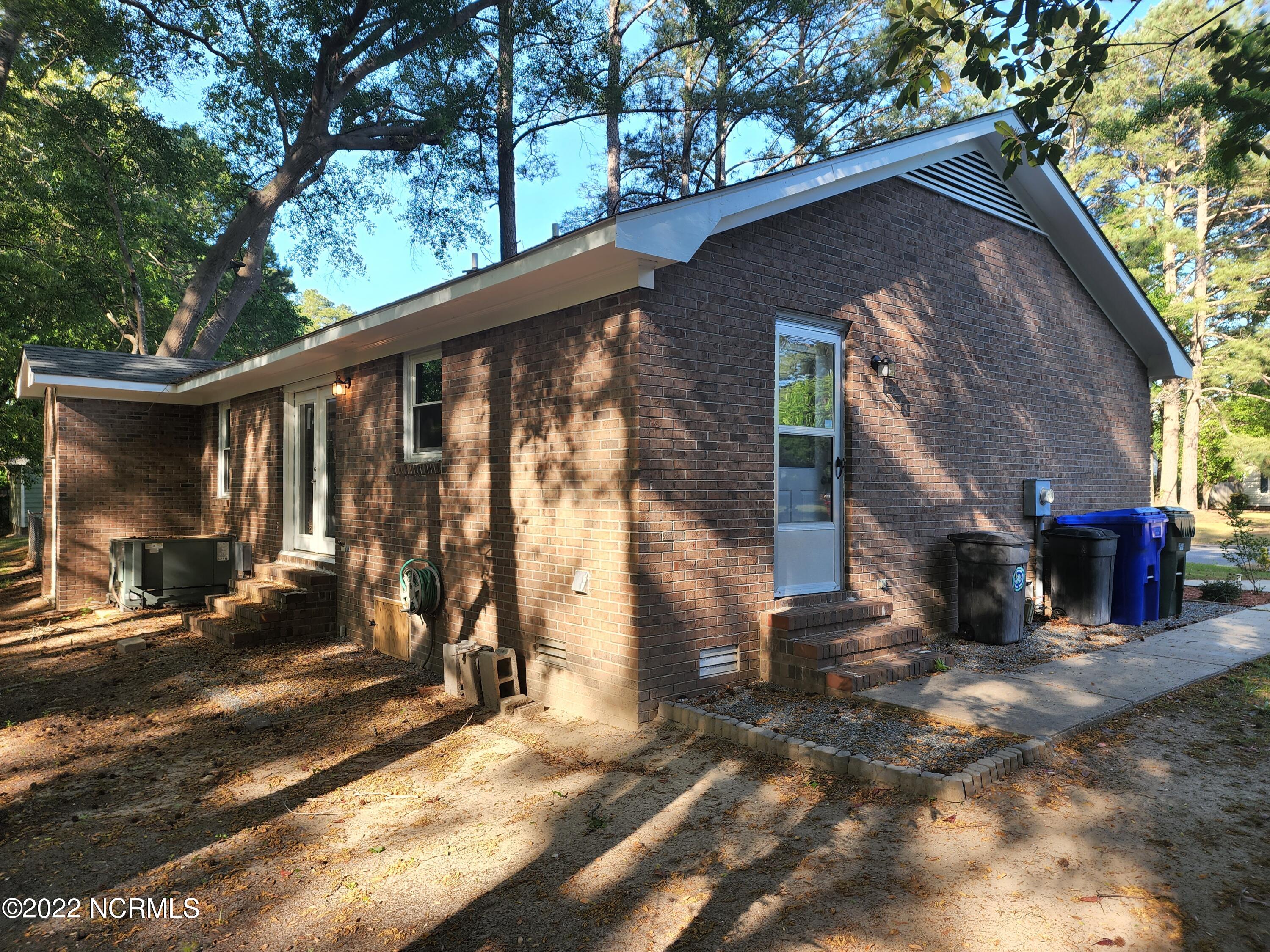216 Freestone Road Greenville, NC 27834 - Photo 3 of 4 20220427_171654