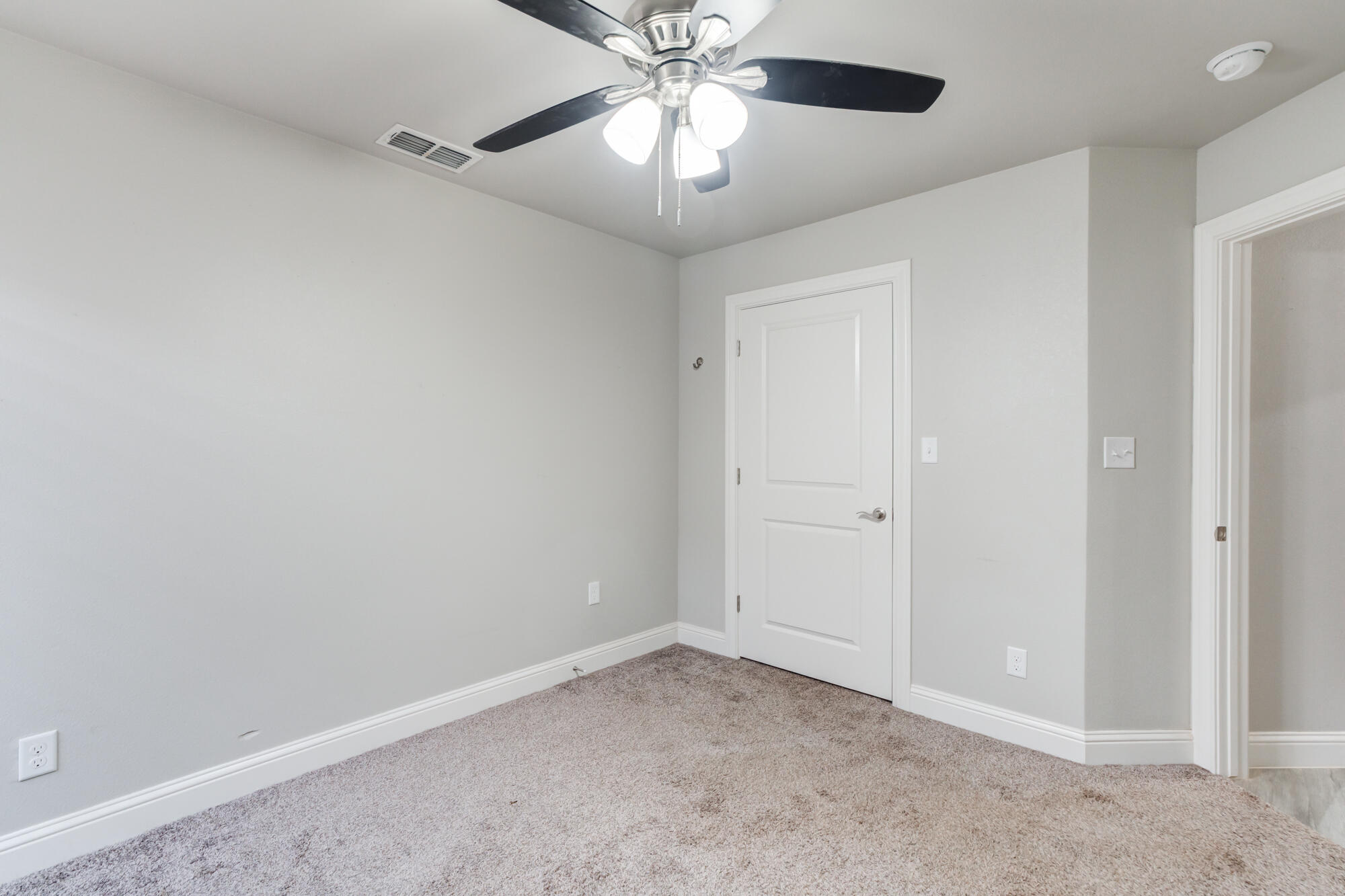 7004 24th Street Lubbock, TX 79407 - Photo 29 of 35 7004-24th-St_Lubbock-TX_10_Bedroom-3
