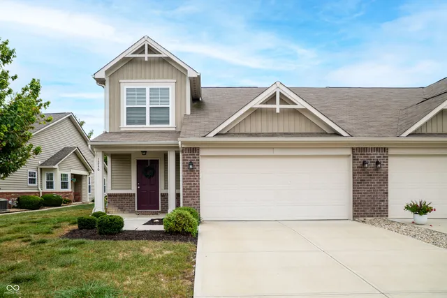 $253,500 | 1226 Arlington Drive, Greenfield, IN 46140