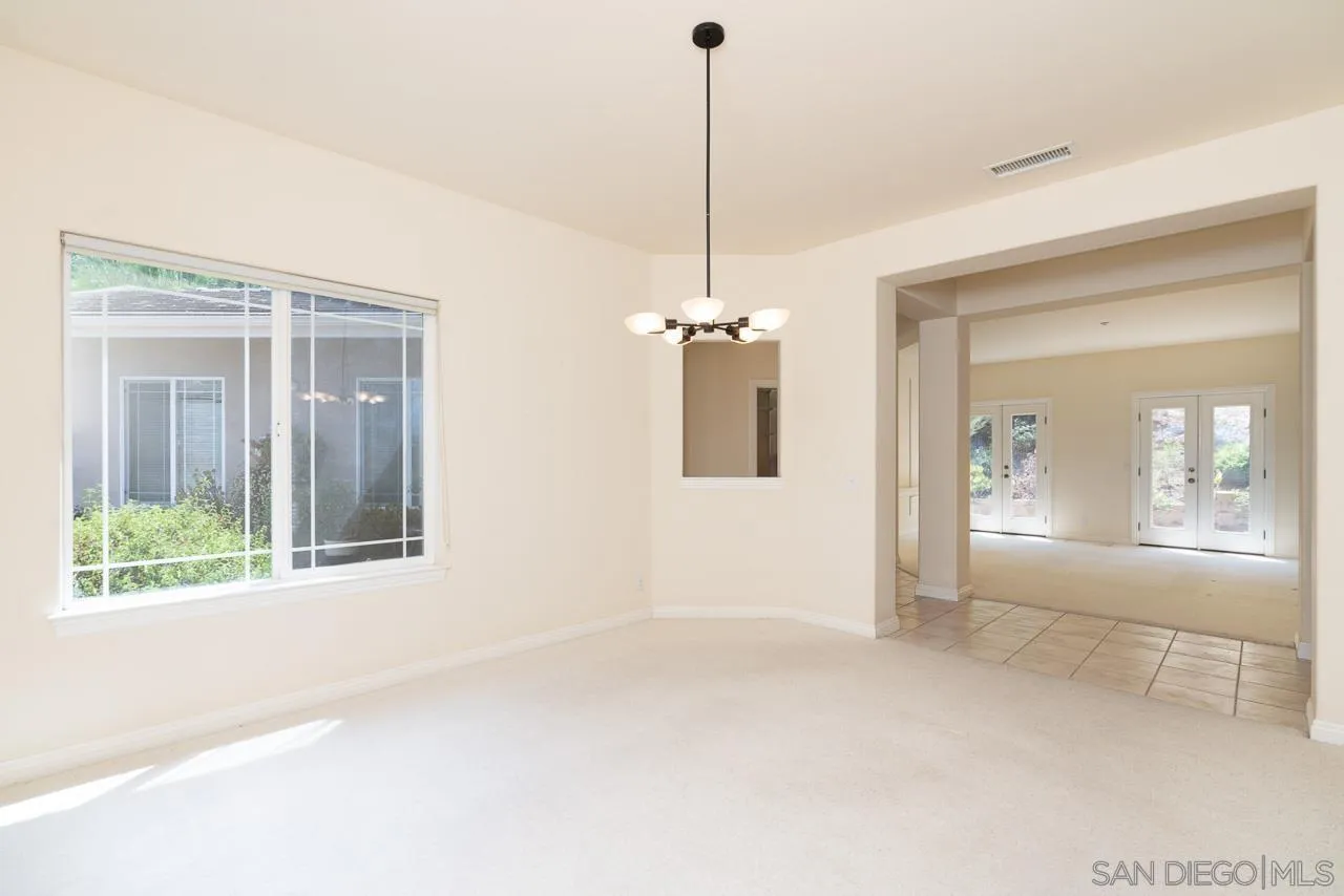 613 Carnation Lane Fallbrook, CA 92028 - Photo 17 of 26 Gallery Image 17