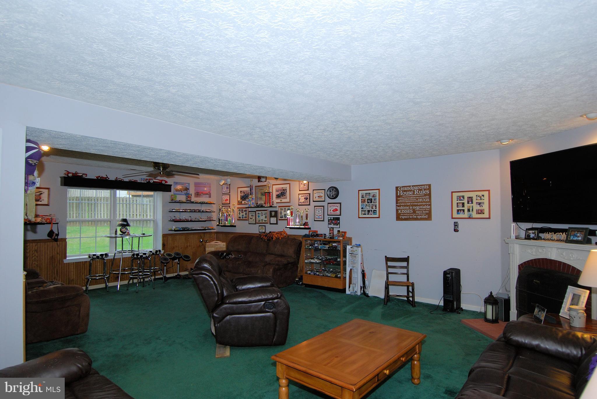 2805 Emmorton Road Abingdon, MD 21009 - Photo 14 of 28 Family Room