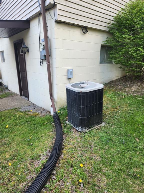 935 Rockdale Road Butler, PA 16002 - Photo 32 of 34 a view of outdoor space and yard
