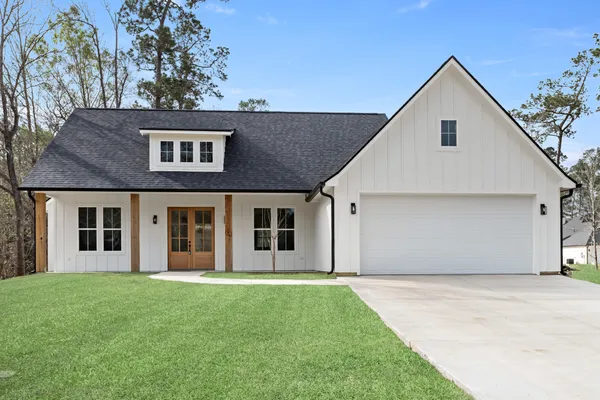 $320,000 | 1130 Lyndale Street, Vidor, TX 77662