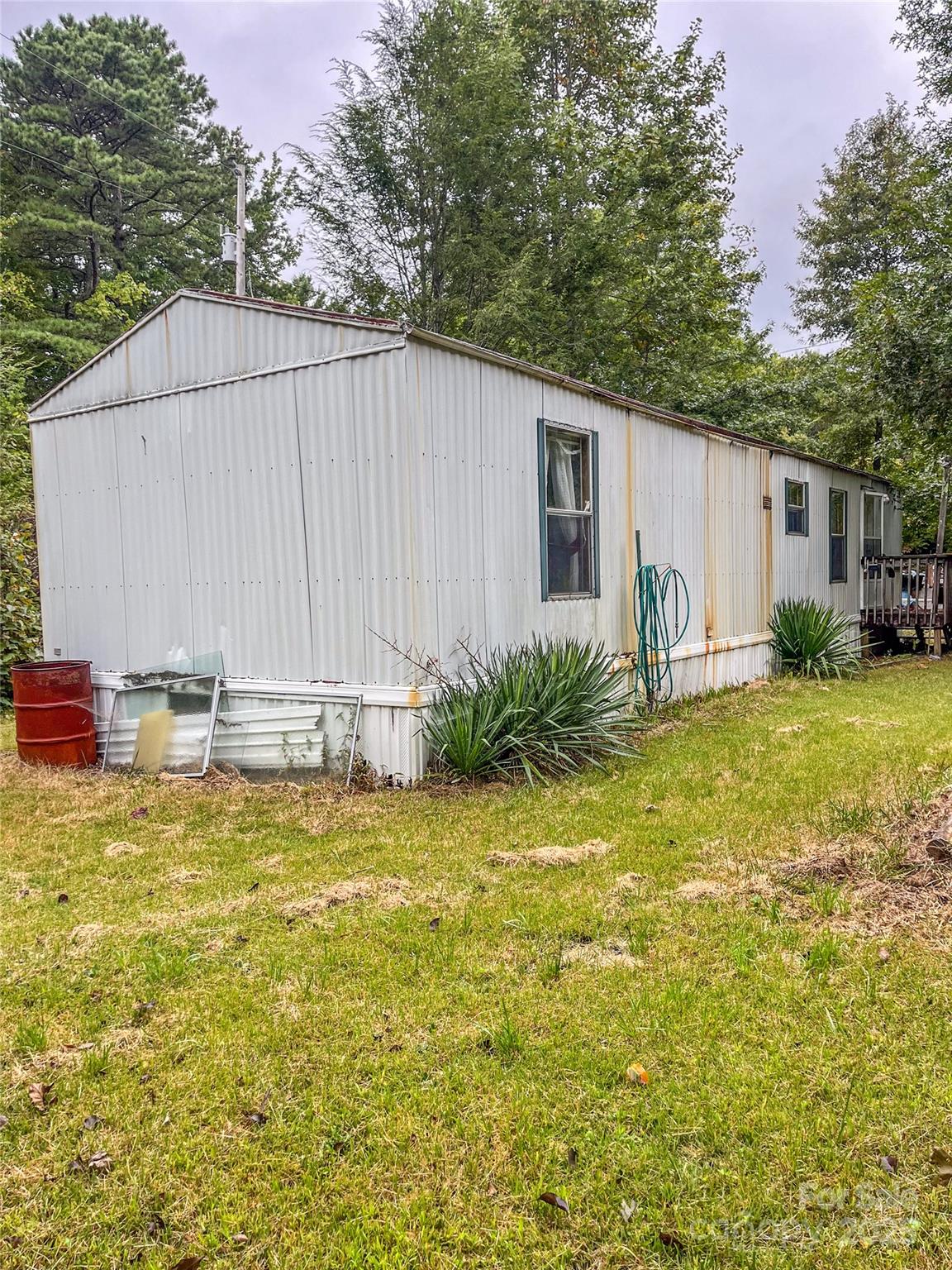 17 Howell Road Brevard, NC 28712 - Photo 11 of 14 Gallery Image 11