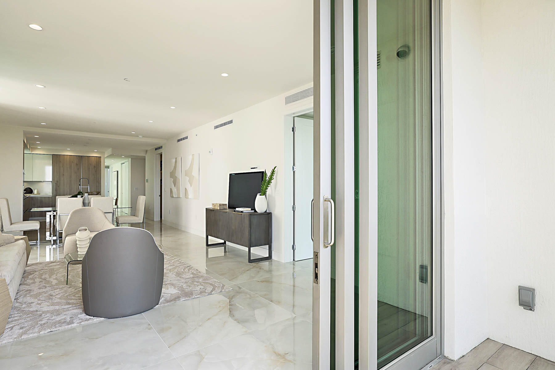 485 East Royal Palm Road, Unit 804 Boca Raton, FL 33432 - Photo 13 of 50 LIVING AREA