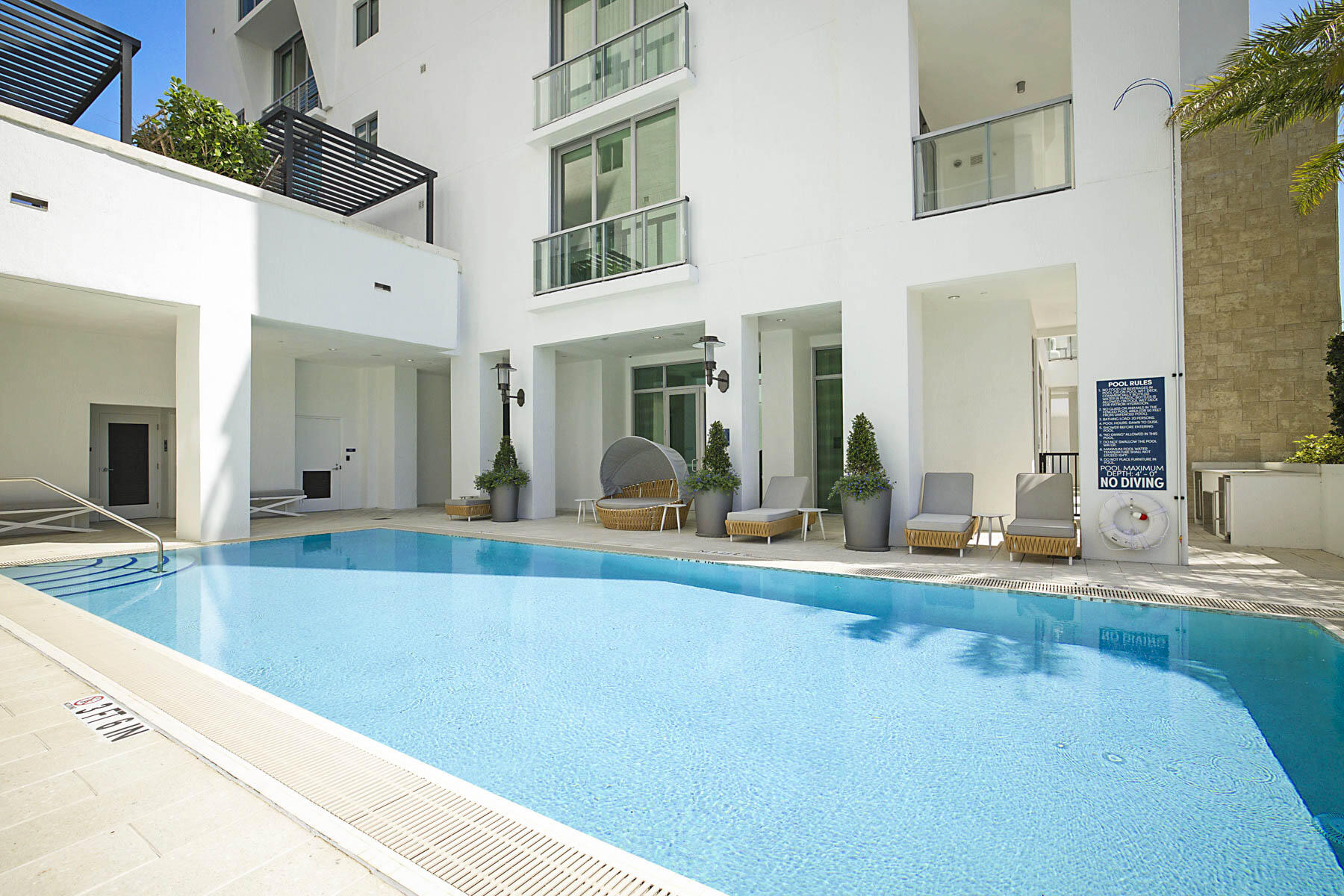 485 East Royal Palm Road, Unit 804 Boca Raton, FL 33432 - Photo 42 of 50 POOL DECK