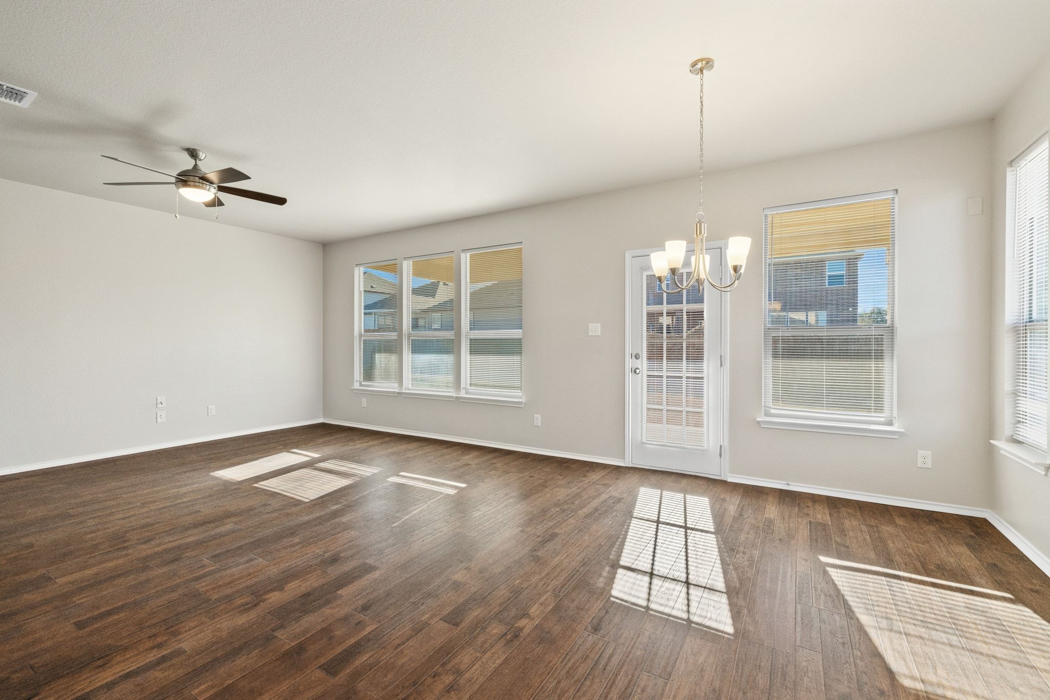 1829 Stringer Pass Leander, TX 78641 - Photo 10 of 36