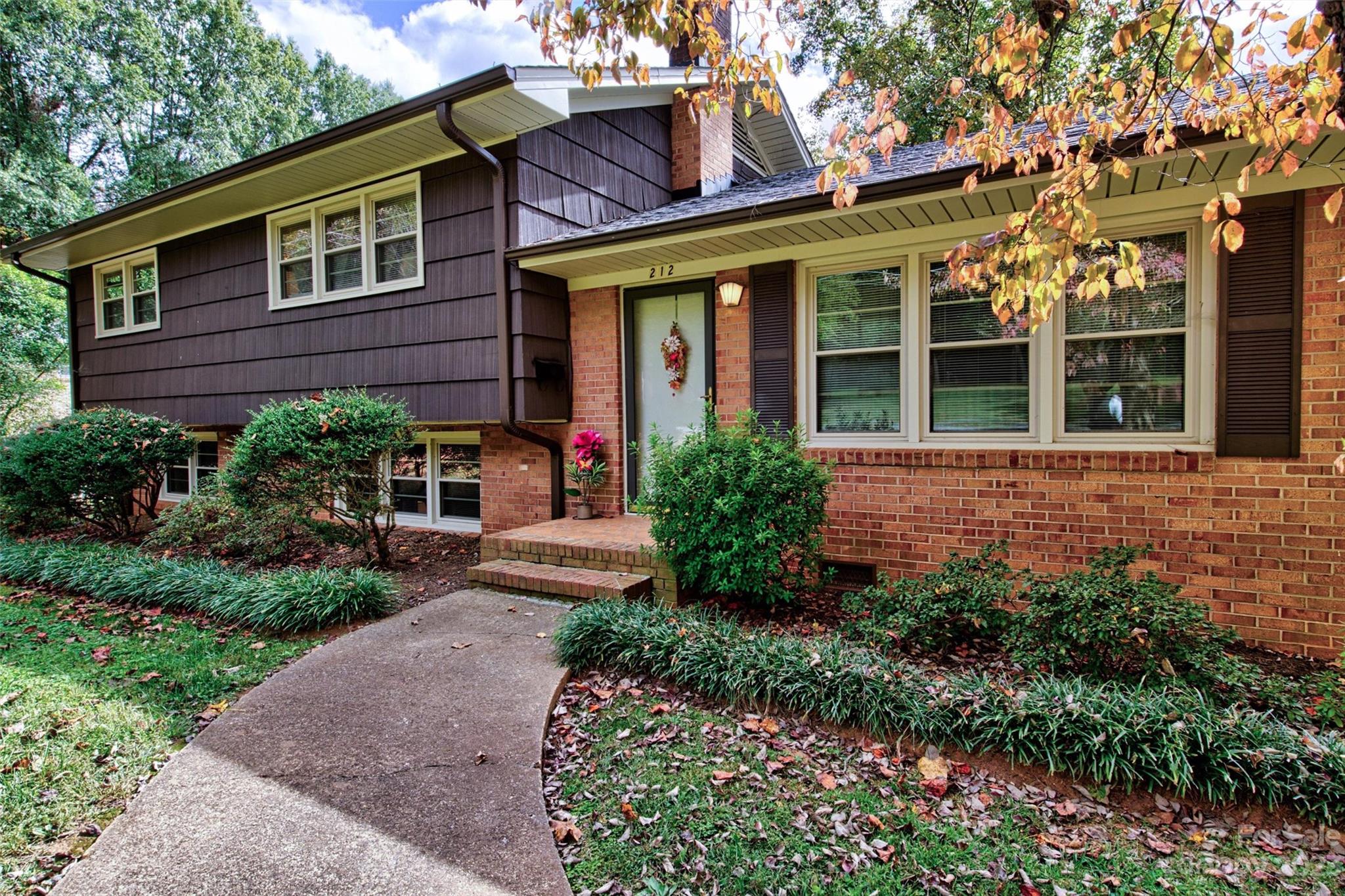 212 5th Street Northeast Conover, NC 28613 - Photo 1 of 23