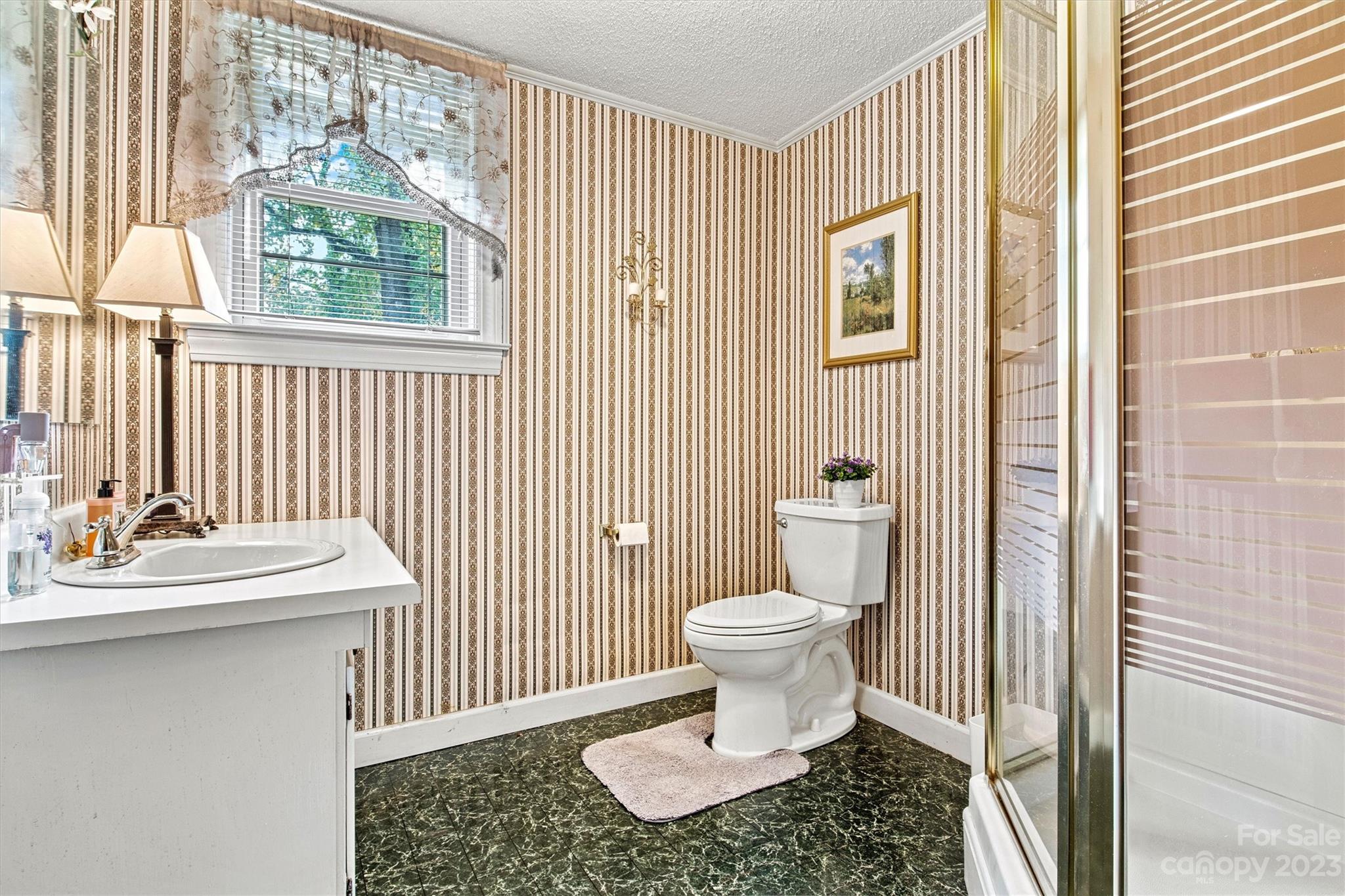 212 5th Street Northeast Conover, NC 28613 - Photo 15 of 23