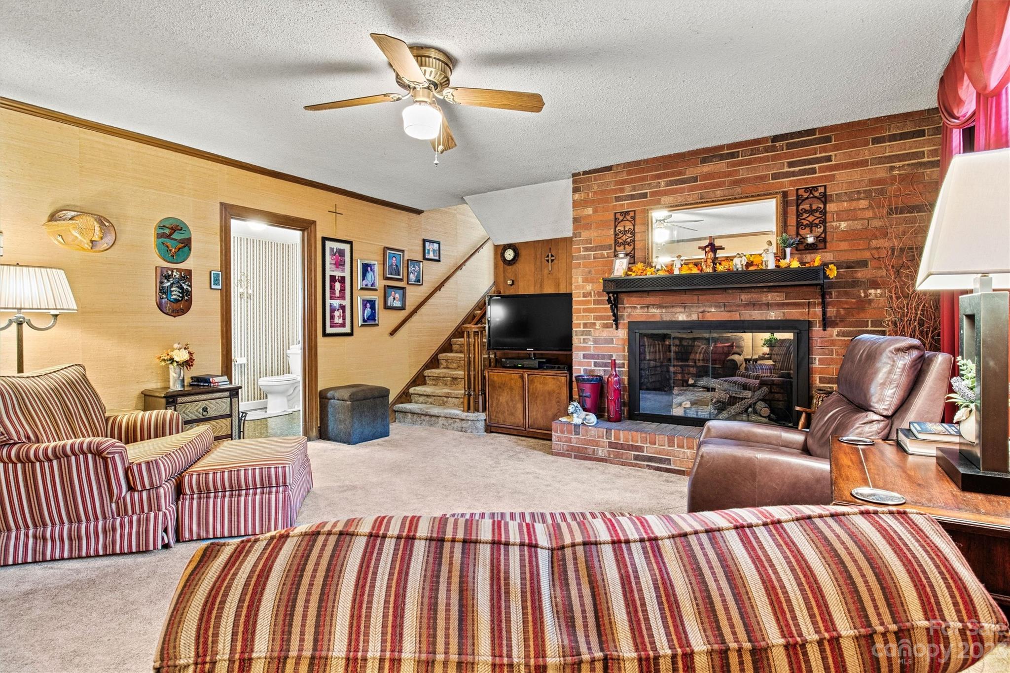 212 5th Street Northeast Conover, NC 28613 - Photo 17 of 23