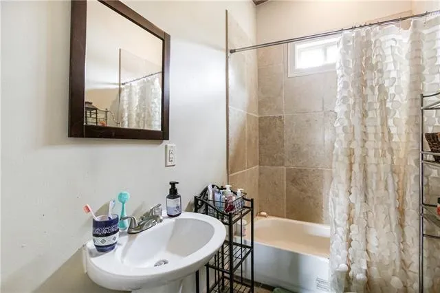 $2,000 | 2038 Burdette Street, New Orleans, LA 70118