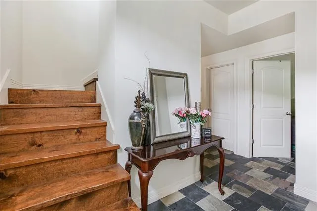 $2,000 | 2038 Burdette Street, New Orleans, LA 70118