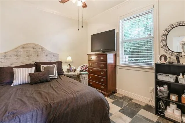 $2,000 | 2038 Burdette Street, New Orleans, LA 70118