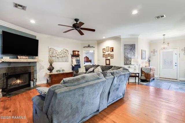 $425,000 | 133 St Ignatius Circle, Cankton, LA 70584