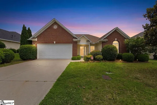 $339,900 | 105 Eagles View Court, Easley, SC 29642