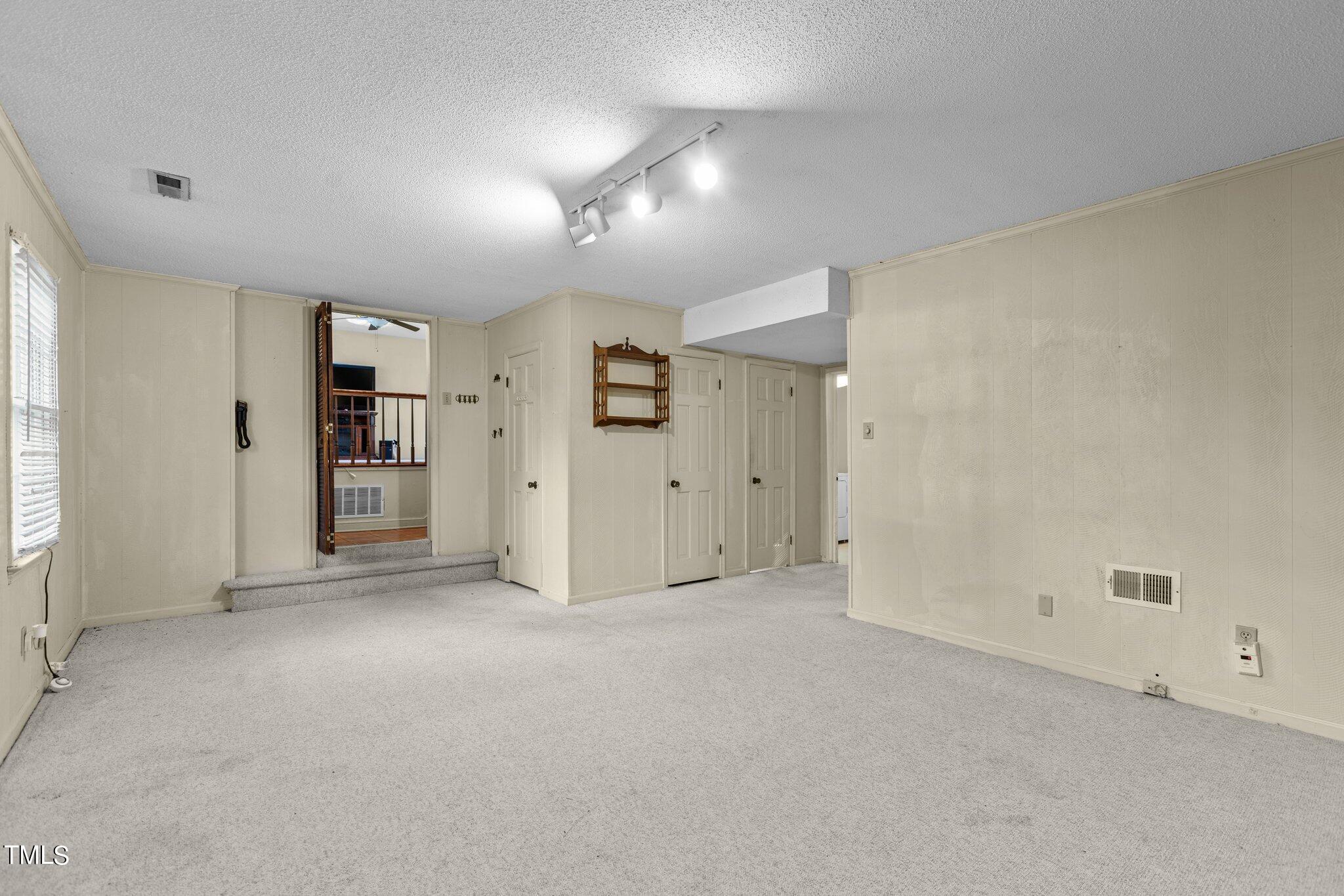 1500 Princess Anne Road Raleigh, NC 27607 - Photo 22 of 37 Family room