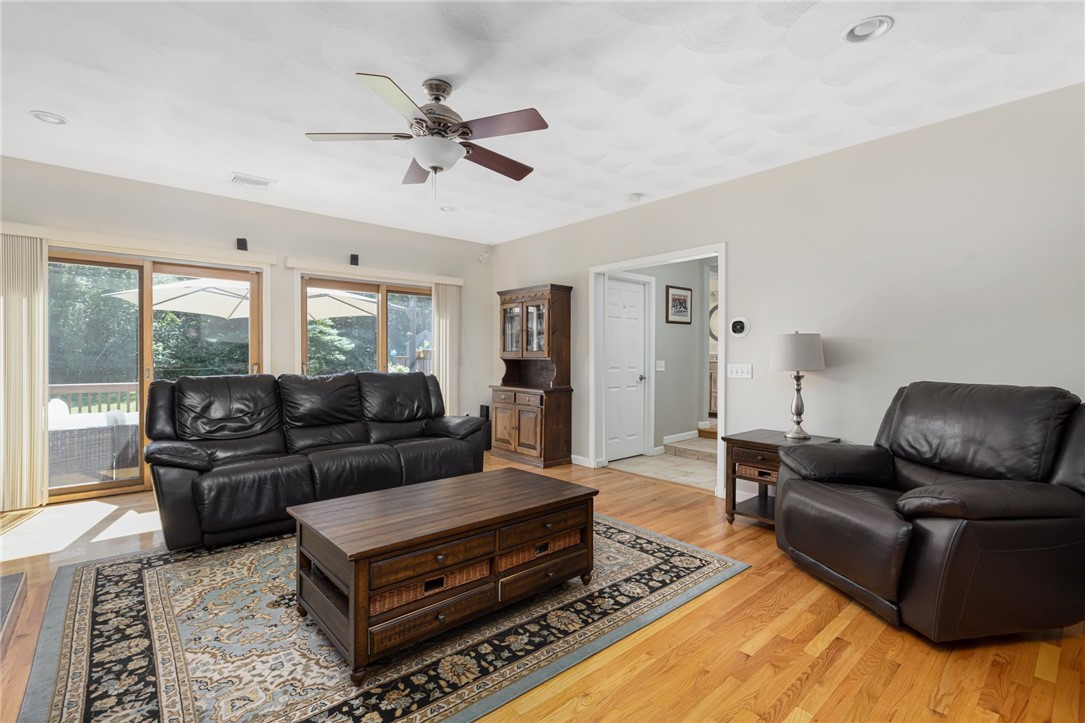 63 Talbut Road Scituate, RI 02831 - Photo 7 of 36