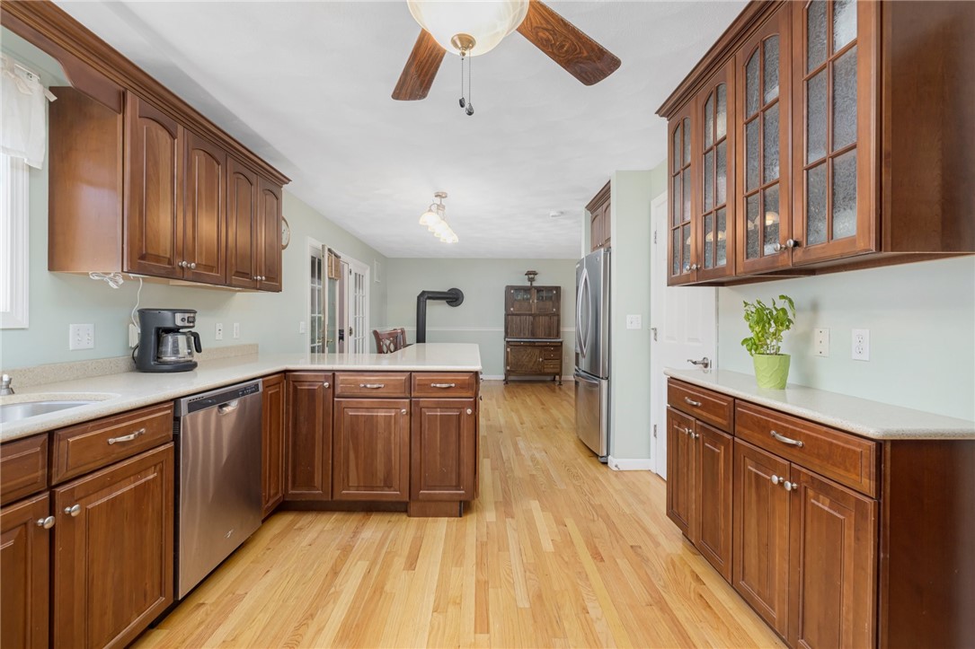 63 Talbut Road Scituate, RI 02831 - Photo 9 of 36