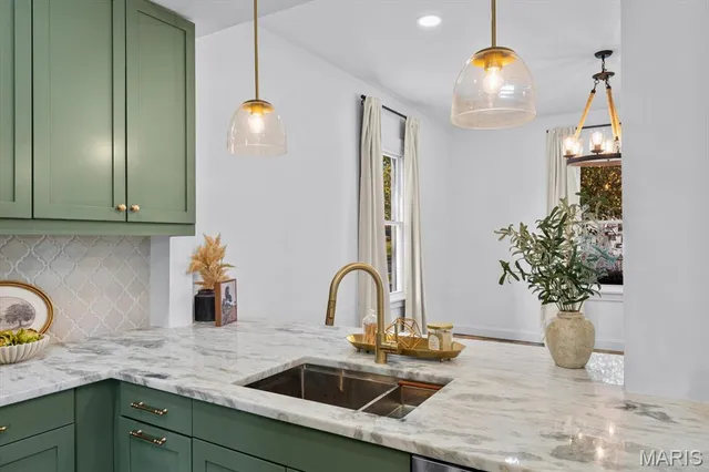 $299,900 | 201 West Washington Street, O'Fallon, IL 62269