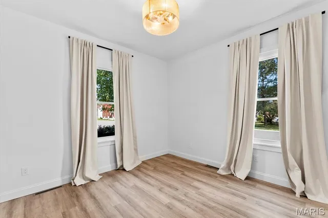 $299,900 | 201 West Washington Street, O'Fallon, IL 62269