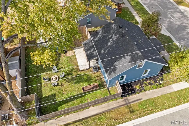 $299,900 | 201 West Washington Street, O'Fallon, IL 62269