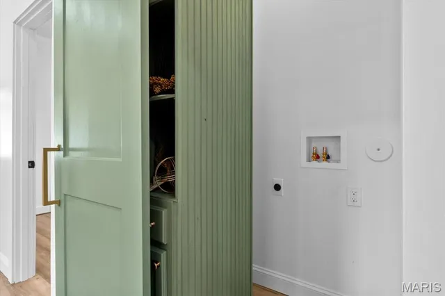 $299,900 | 201 West Washington Street, O'Fallon, IL 62269