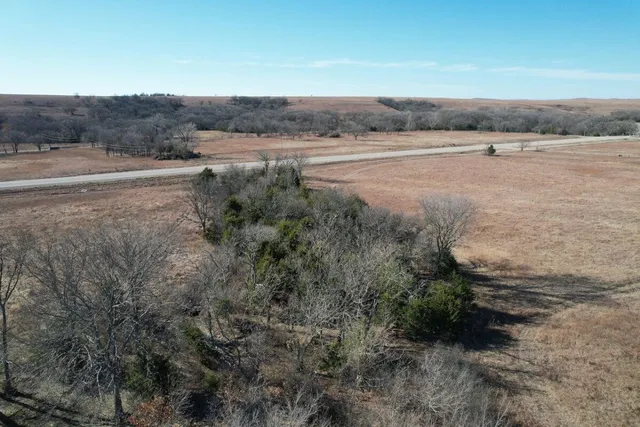 $255,000 | 357 Highway 54, Eureka, KS 67045