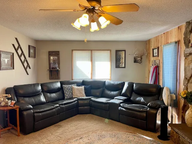 $255,000 | 357 Highway 54, Eureka, KS 67045