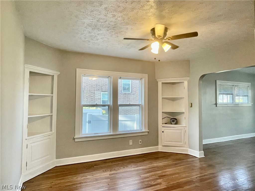 1496 Sherbrook Road South Euclid, OH 44121 - Photo 6 of 28