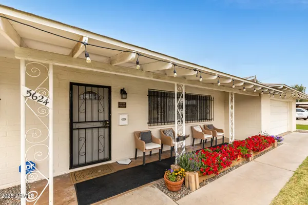 $572,900 | 5624 West Morten Avenue, Glendale, AZ 85301