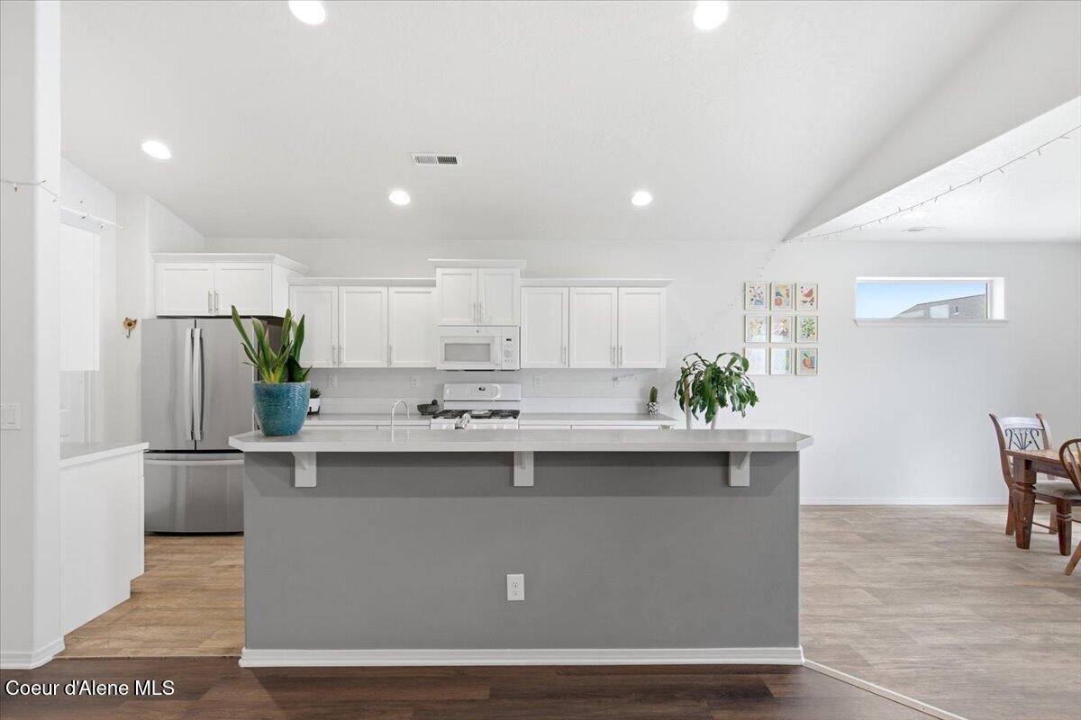 6220 West Irish Circle Rathdrum, ID 83858 - Photo 10 of 34 11-Kitchen