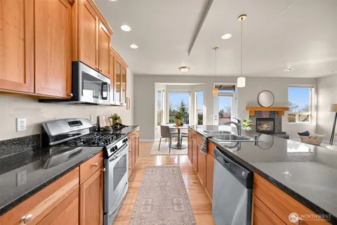 $975,000 | 1225 Birch Falls Drive, Bellingham, WA 98229