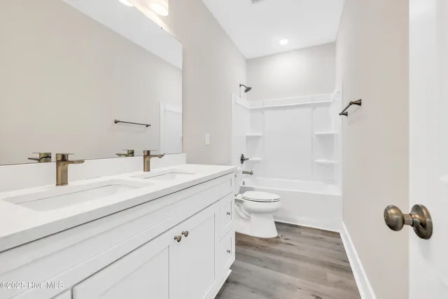 $299,000 | 1350 Croomsbridge Road, Burgaw, NC 28425