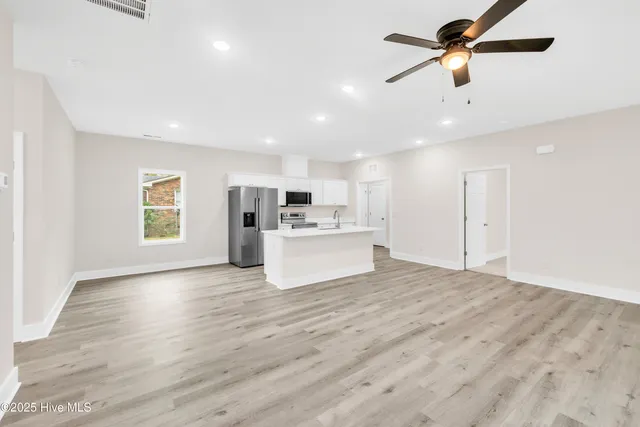 $299,000 | 1350 Croomsbridge Road, Burgaw, NC 28425