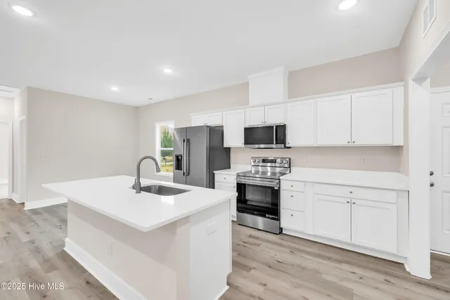 $299,000 | 1350 Croomsbridge Road, Burgaw, NC 28425