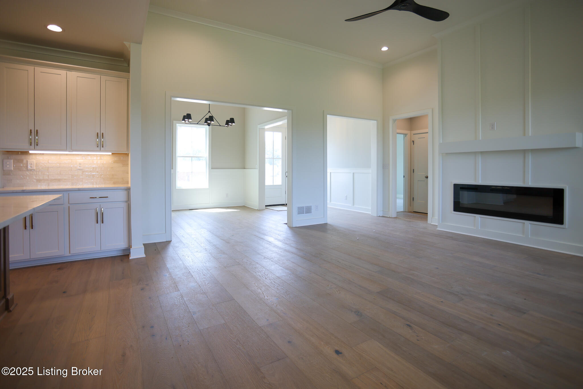 1607 Meremont Ridge Road Louisville, KY 40245 - Photo 5 of 39 1607 Meremont Ridge Rd-5
