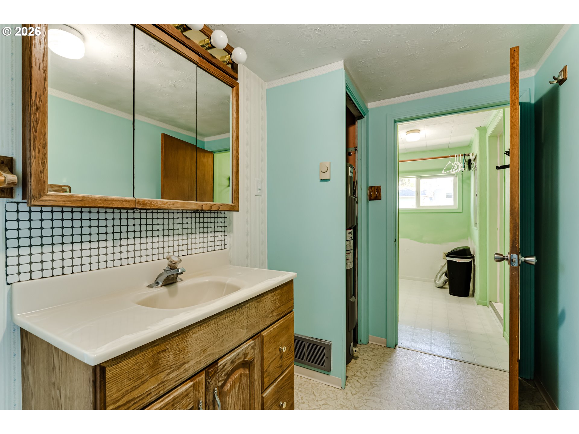 92069 Marcola Road Marcola, OR 97454 - Photo 11 of 34 Bathroom